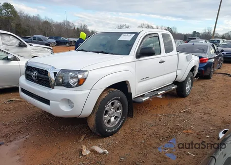 2011 Toyota Tacoma Prerunner V6 from USA, damaged, VIN 5TFTU4GN2BX011618